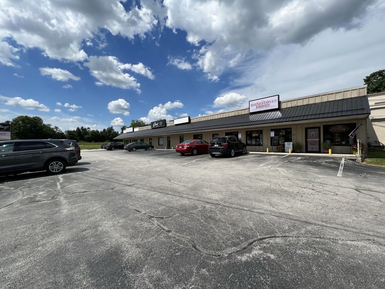 10906-10910 US 24, Fort Wayne, IN 46814